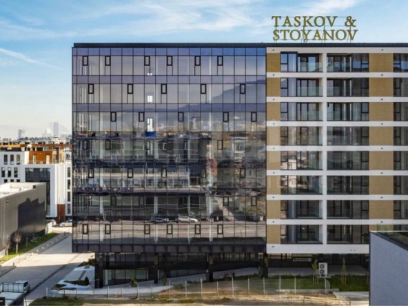 Двустаен апартамент в София, Малинова долина - 71 кв.м за 1509 €/кв.м - Снимка #1