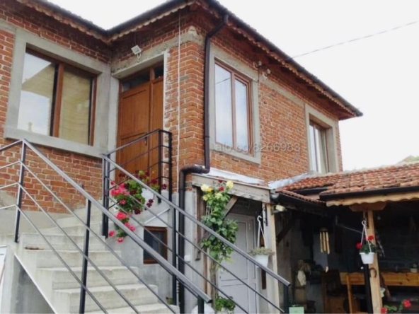 Къща в с. Лалково, Област Ямбол - 150 кв.м за 387 €/кв.м - Снимка #1