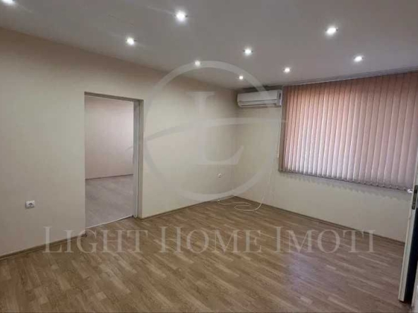 Двустаен апартамент в Пловдив, Изгрев - 54 кв.м за 1445 €/кв.м - Снимка #1