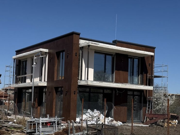 Къща в Костинброд - 218 кв.м за 1051 €/кв.м - Снимка #1