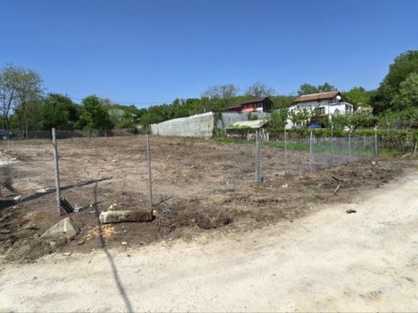 Парцел в Хасково, в.з. Хасково - 700 кв.м за 62 €/кв.м - Снимка #1