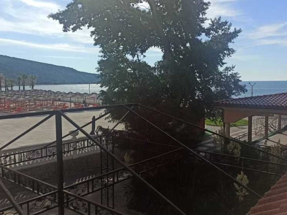 Тристаен апартамент в к.к. Елените - 107 кв.м за 644 €/кв.м - Снимка #1