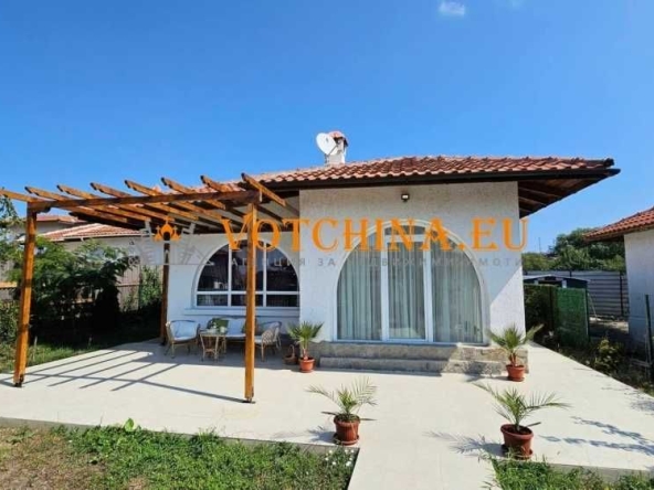 Къща в Бургас, Меден рудник - зона А - 180 кв.м за 862 €/кв.м - Снимка #1