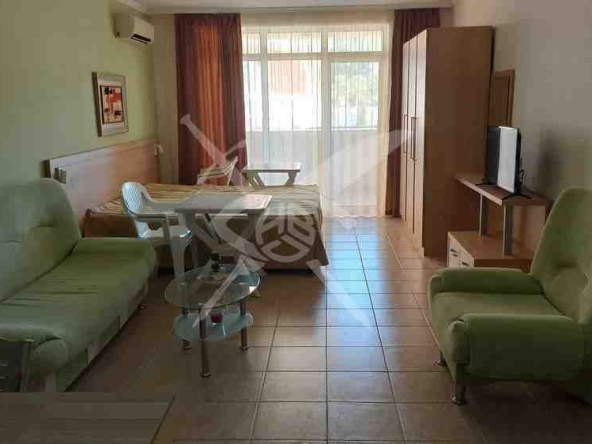 Тристаен апартамент в к.к. Елените - 107 кв.м за 787 €/кв.м - Снимка #1