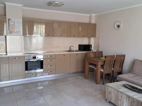 Дава се под наем Двустаен апартамент в Пловдив, Младежки Хълм - 76 кв.м за 470 € - Снимка #1