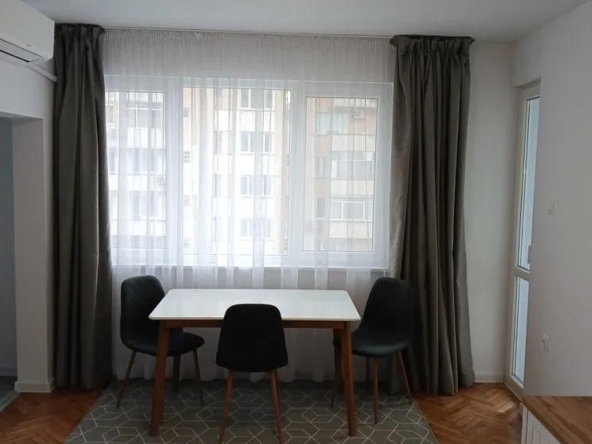 Дава се под наем Двустаен апартамент в Варна, Зимно кино Тракия - 55 кв.м за 375 € - Снимка #1