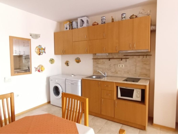 Двустаен апартамент в к.к. Слънчев бряг - 85 кв.м за 695 €/кв.м - Снимка #1