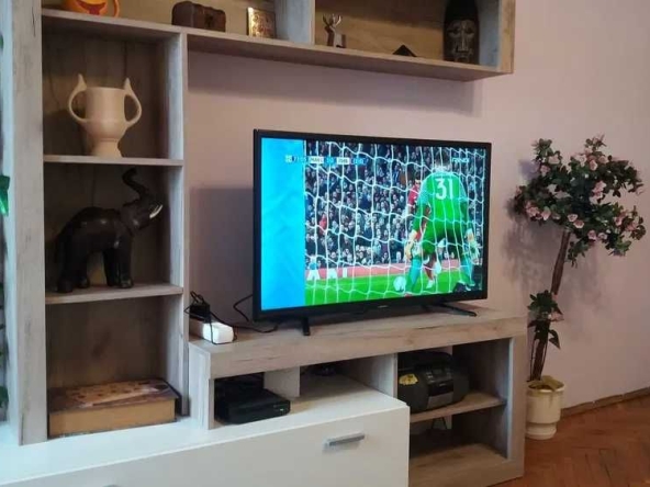 Дава се под наем Двустаен апартамент в Бургас, Лазур - 70 кв.м за 375 € - Снимка #1