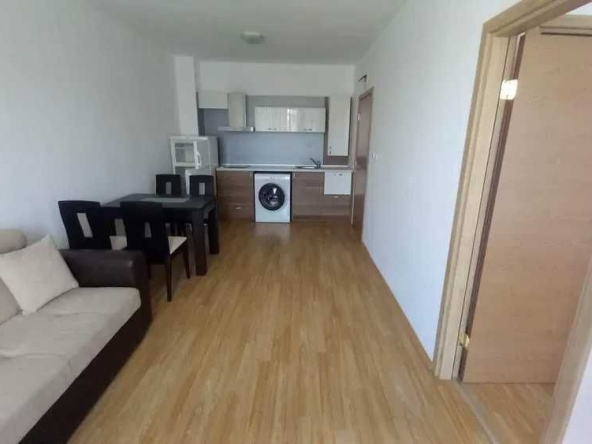 Дава се под наем Двустаен апартамент в Несебър - 49 кв.м за 102 € - Снимка #1