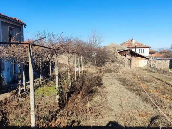 Къща в с. Тополово, Област Пловдив - 75 кв.м за 400 €/кв.м - Снимка #1