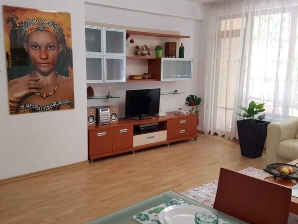 Дава се под наем Тристаен апартамент в Варна, Спортна зала - 85 кв.м за 700 € - Снимка #1