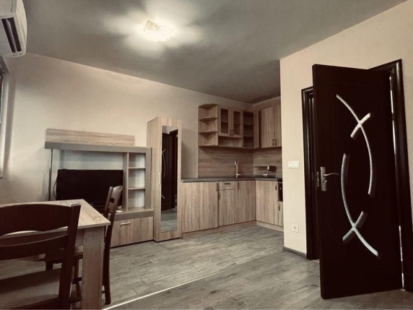 Дава се под наем Двустаен апартамент в Варна, Колхозен пазар - 45 кв.м за 375 € - Снимка #1