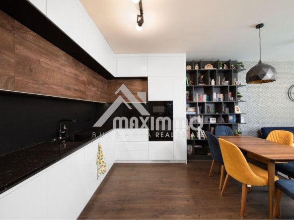 Тристаен апартамент в Варна, Северна промишлена зона - 106 кв.м за 2689 €/кв.м - Снимка #1