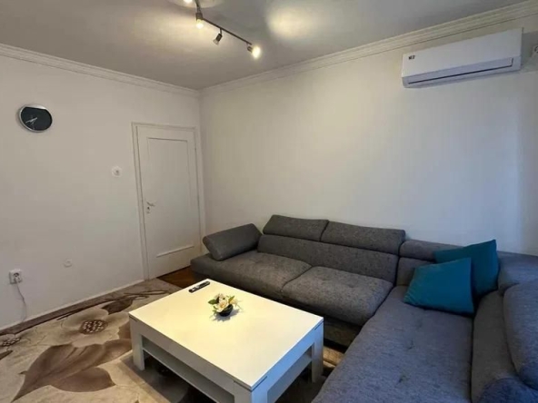 Дава се под наем Двустаен апартамент в Пловдив, Каменица 1 - 68 кв.м за 375 € - Снимка #1