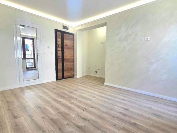 Едностаен апартамент в Варна, Цветен квартал - 25 кв.м за 3196 €/кв.м - Снимка #1