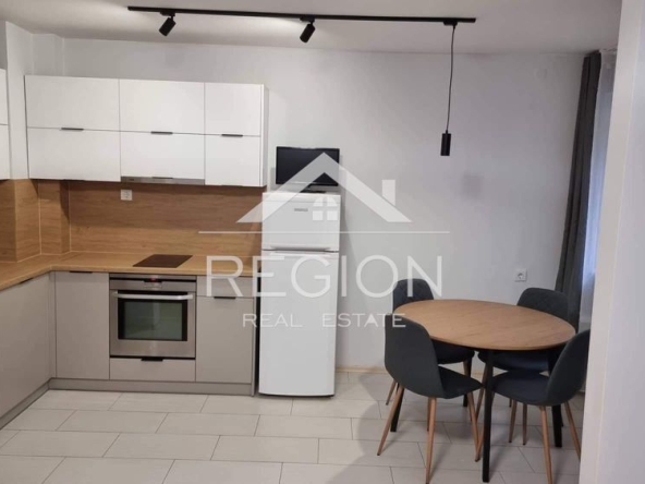 Дава се под наем Двустаен апартамент в Варна, Зимно кино Тракия - 75 кв.м за 459 € - Снимка #1