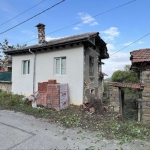 Къща в с. Здравковец, Област Габрово - 58 кв.м за 299 €/кв.м - Снимка #1