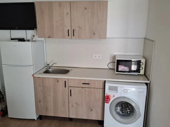 Дава се под наем Едностаен апартамент в Пловдив, Център - 22 кв.м за 190 € - Снимка #1