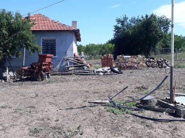 Парцел в с. Соколово, Област Добрич - 5860 кв.м за 8 €/кв.м - Снимка #1