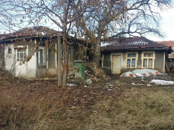 Къща в Свищов - 75 кв.м за 157 €/кв.м - Снимка #1