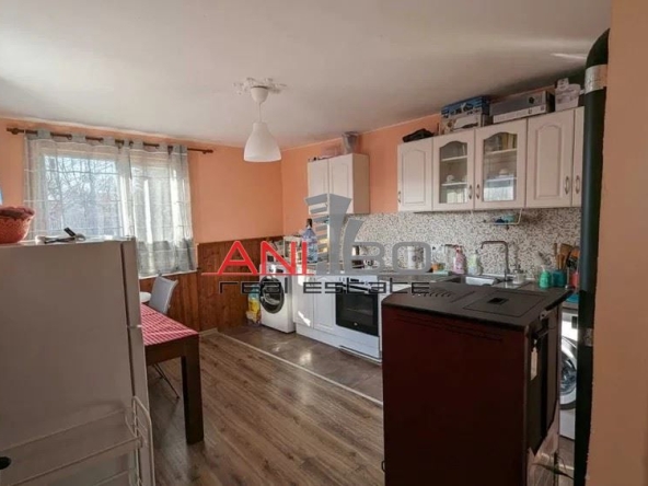 Къща в с. Долни Раковец, Област Перник - 104 кв.м за 1387 €/кв.м - Снимка #1