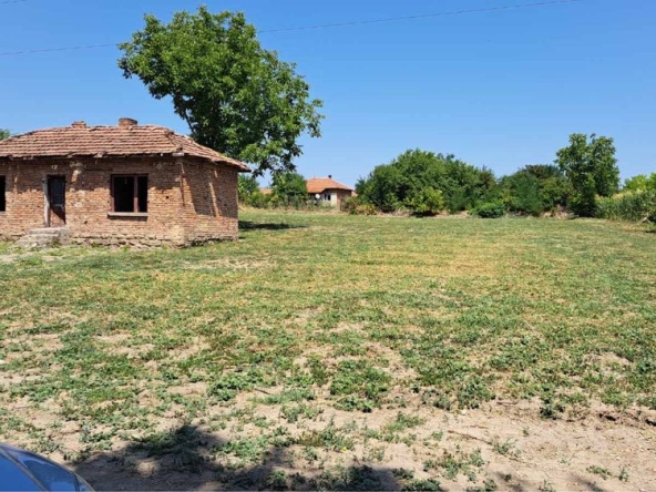 Къща в с. Обнова, Област Плевен - 55 кв.м за 130 €/кв.м - Снимка #1