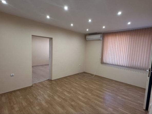 Двустаен апартамент в Пловдив, Каменица 1 - 50 кв.м за 1530 €/кв.м - Снимка #1