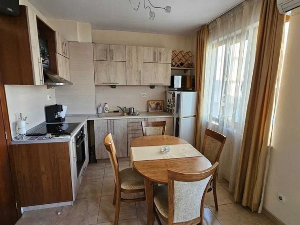 Дава се под наем Тристаен апартамент в Варна, Левски - 78 кв.м за 620 € - Снимка #1