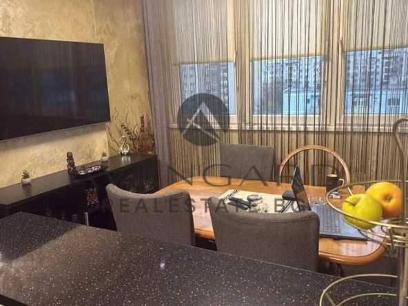 Тристаен апартамент в Пловдив, Изгрев - 80 кв.м за 1625 €/кв.м - Снимка #1