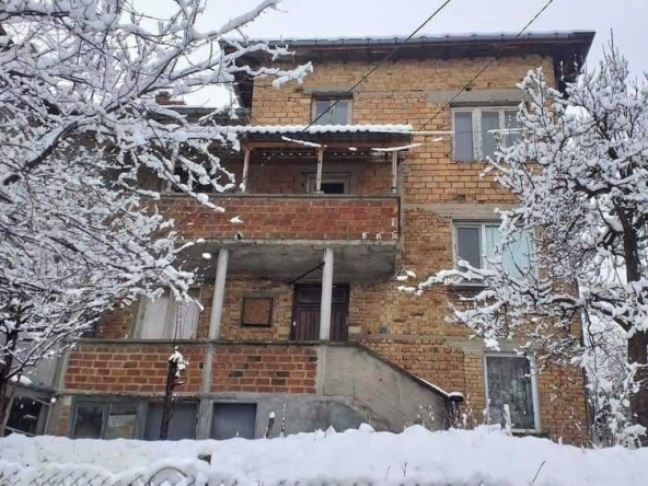 Къща в Трявна - 219 кв.м за 548 €/кв.м - Снимка #1