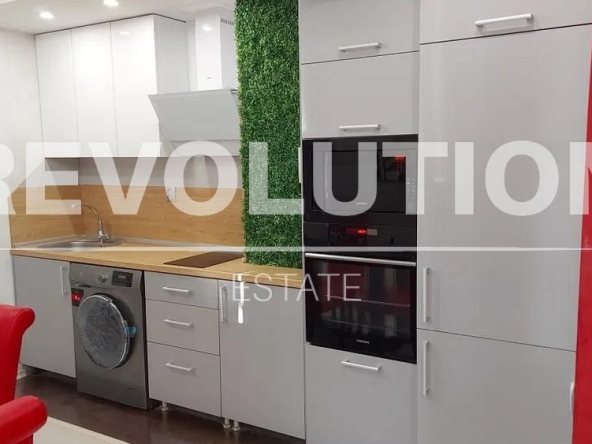 Дава се под наем Тристаен апартамент в Пловдив, Кючук Париж - 80 кв.м за 485 € - Снимка #1