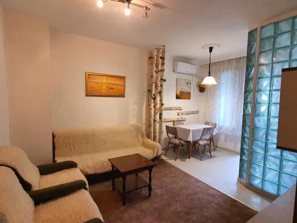 Дава се под наем Тристаен апартамент в Варна, Аспарухово - 70 кв.м за 500 € - Снимка #1