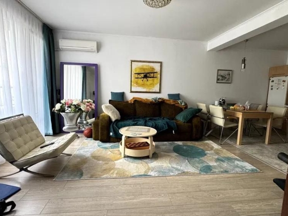 Дава се под наем Двустаен апартамент в Варна, Център - 70 кв.м за 560 € - Снимка #1