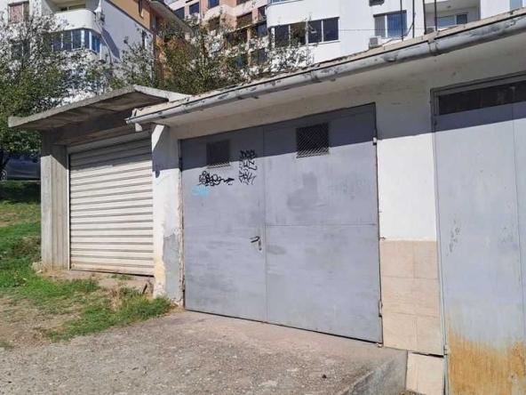 Гараж / Паркомясто в Велико Търново, Картала - 23 кв.м за 1087 €/кв.м - Снимка #1