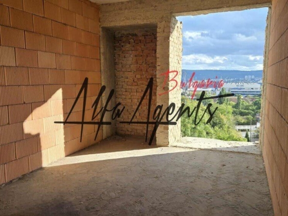 Дава се под наем Двустаен апартамент в Варна, Победа - 76 кв.м за 145620.81 € - Снимка #1