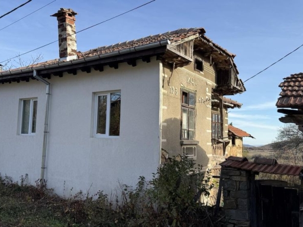 Къща в с. Здравковец, Област Габрово - 58 кв.м за 290 €/кв.м - Снимка #1