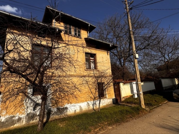 Къща в с. Трудовец, Област София-област - 176 кв.м за 632 €/кв.м - Снимка #1