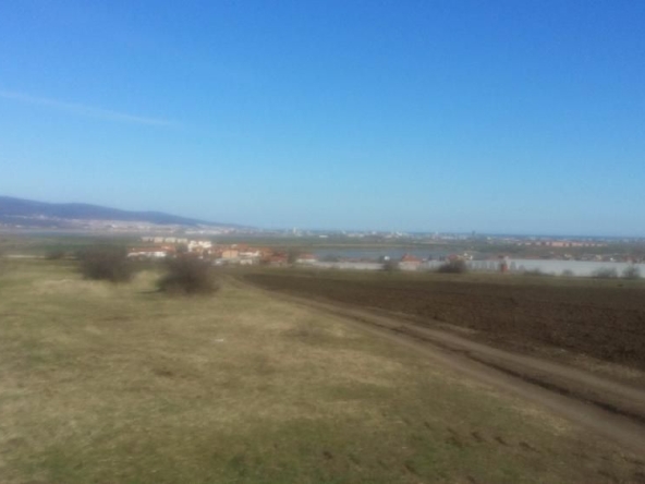 Парцел в с. Тънково, Област Бургас - 15000 кв.м за 7 €/кв.м - Снимка #1