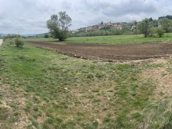 Земеделски имот в Самоков -  кв.м за 13260 €/дка - Снимка #1