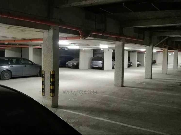 Дава се под наем Гараж / Паркомясто в Шумен, Куршум чешма - 15 кв.м за 35.7 € - Снимка #1