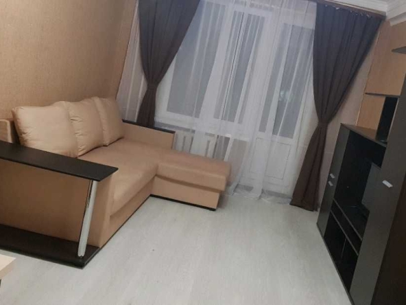 Дава се под наем Двустаен апартамент в Пловдив, Коматево - 60 кв.м за 285.6 € - Снимка #1