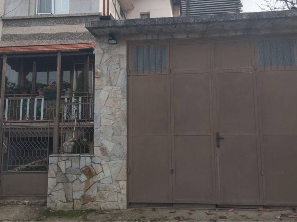 Къща в Берковица - 120 кв.м за 574 €/кв.м - Снимка #1