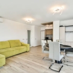 Тристаен апартамент в Варна, Възраждане 1 - 90 кв.м за 2 €/кв.м - Снимка #1