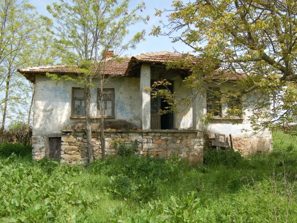 Къща в с. Лесово, Област Ямбол - 80 кв.м за 192 €/кв.м - Снимка #1