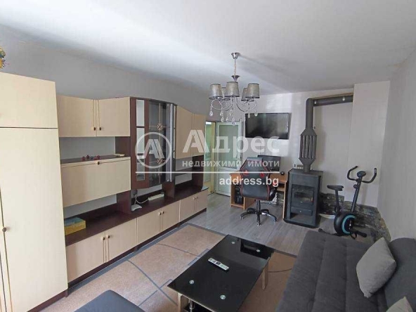 Двустаен апартамент в Разград, Бели Лом - 62 кв.м за 987 €/кв.м - Снимка #1