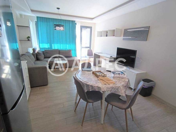 Дава се под наем Двустаен апартамент в Разград, Център - 60 кв.м за 306 € - Снимка #1