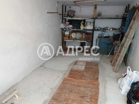Гараж / Паркомясто в Разград, Бели Лом - 20 кв.м за 1071 €/кв.м - Снимка #1