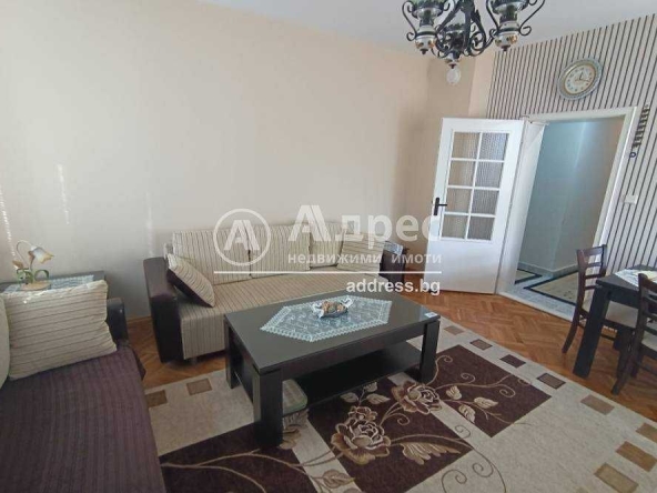 Тристаен апартамент в Разград, Бели Лом - 97 кв.м за 1304 €/кв.м - Снимка #1