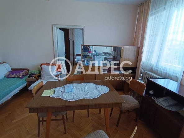 Тристаен апартамент в Разград, Център - 77 кв.м за 1126 €/кв.м - Снимка #1