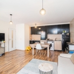 Дава се под наем Двустаен апартамент в к.к. Св.Св. Константин и Елена - 76 кв.м за 280.5 € - Снимка #1